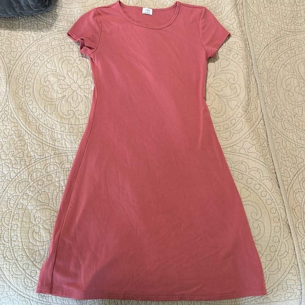 Aritzia Wilfred T-Shirt Dress - Picture 5 of 8